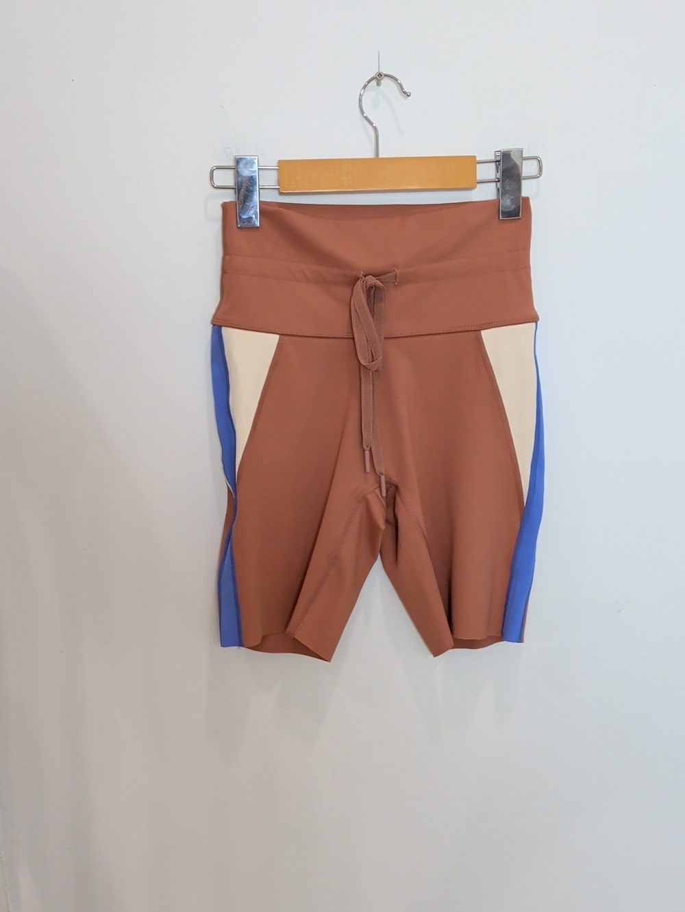 AERIE | Women's Brown/Cream/Blue Colorblock 7" High-Rise Drawstring Bike Shorts